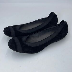 Stuart Weitzman"Giveable" Ballet Flat